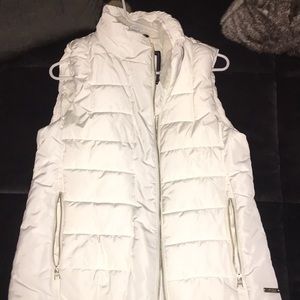 Medium white vest